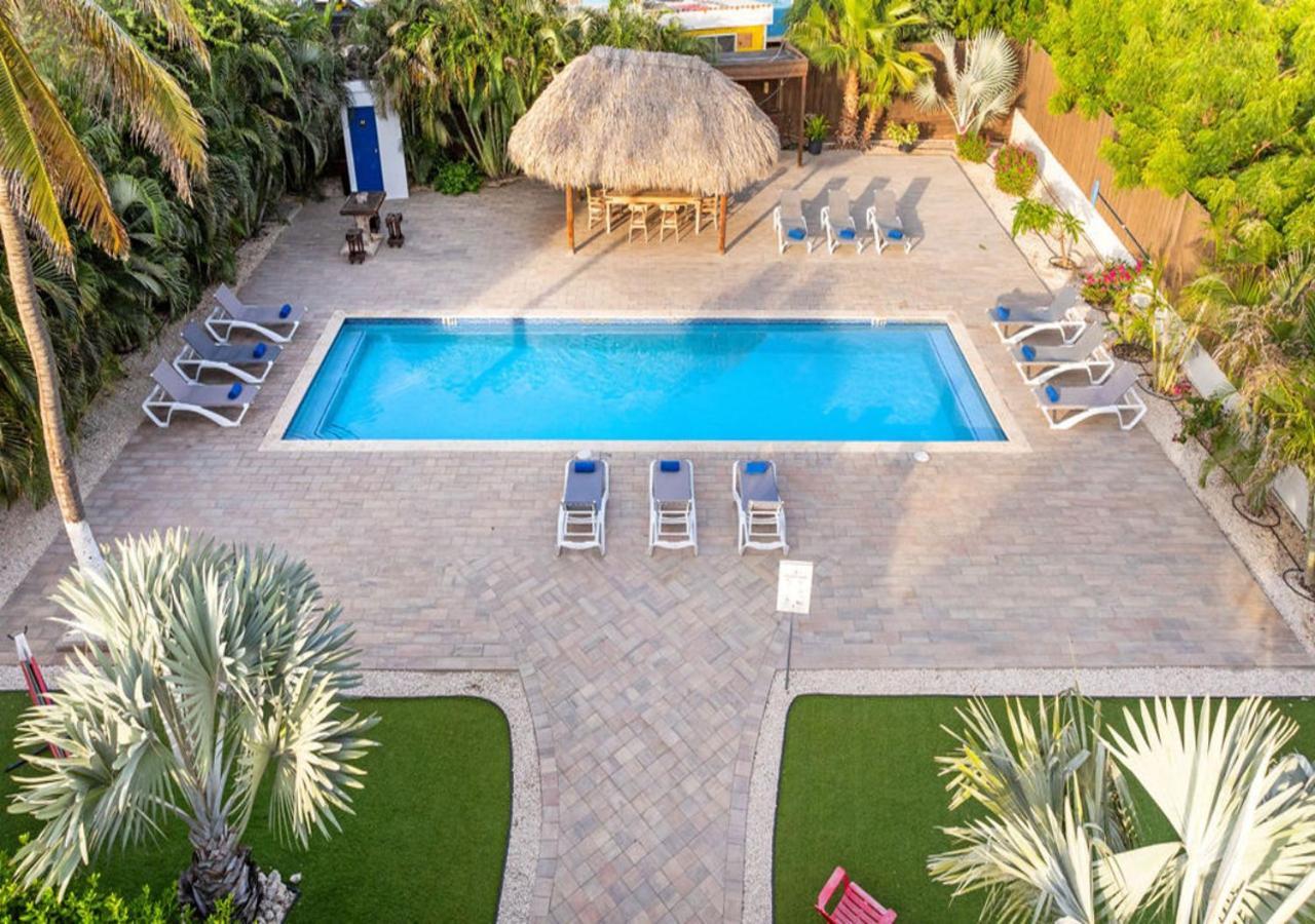 Turibanaplaza Apartment Palm Beach Exterior photo