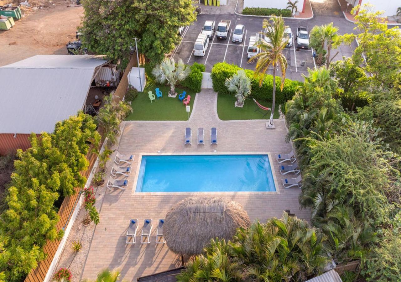 Turibanaplaza Apartment Palm Beach Exterior photo
