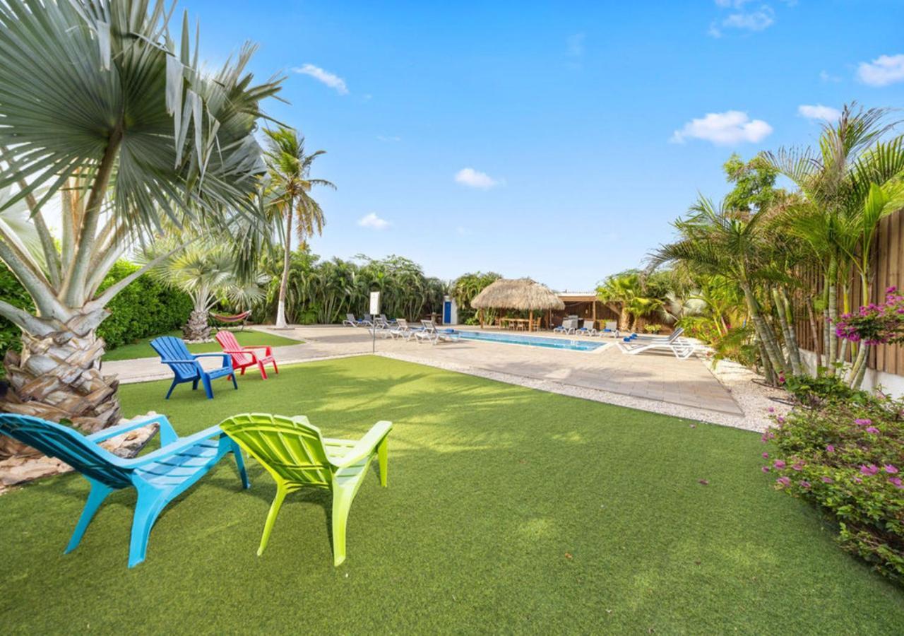 Turibanaplaza Apartment Palm Beach Exterior photo