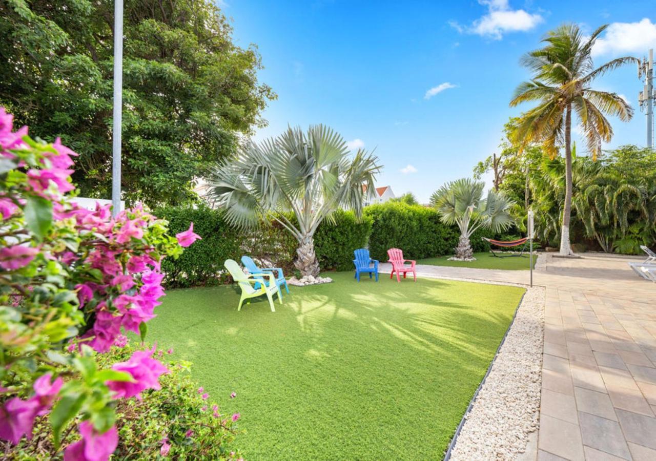 Turibanaplaza Apartment Palm Beach Exterior photo