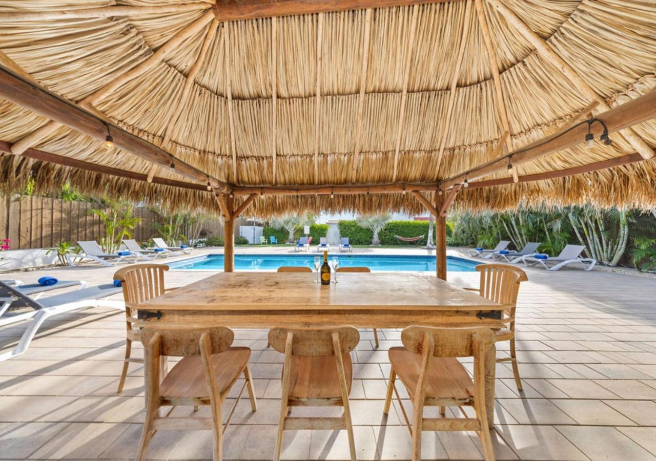 Turibanaplaza Apartment Palm Beach Exterior photo