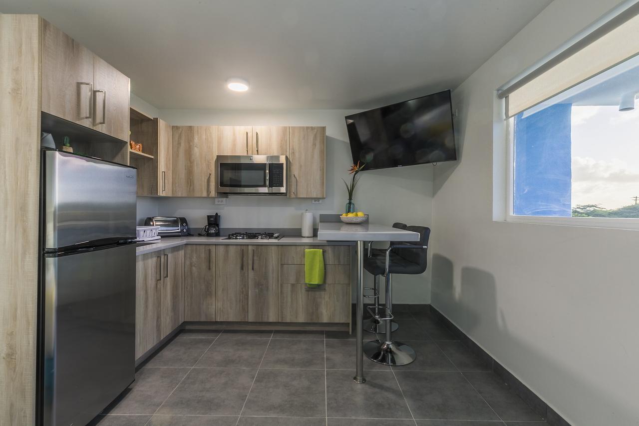 Turibanaplaza Apartment Palm Beach Exterior photo