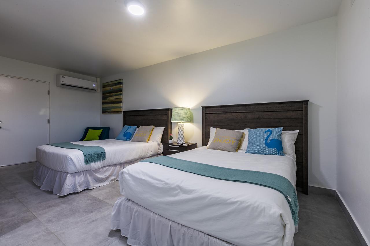 Turibanaplaza Apartment Palm Beach Exterior photo